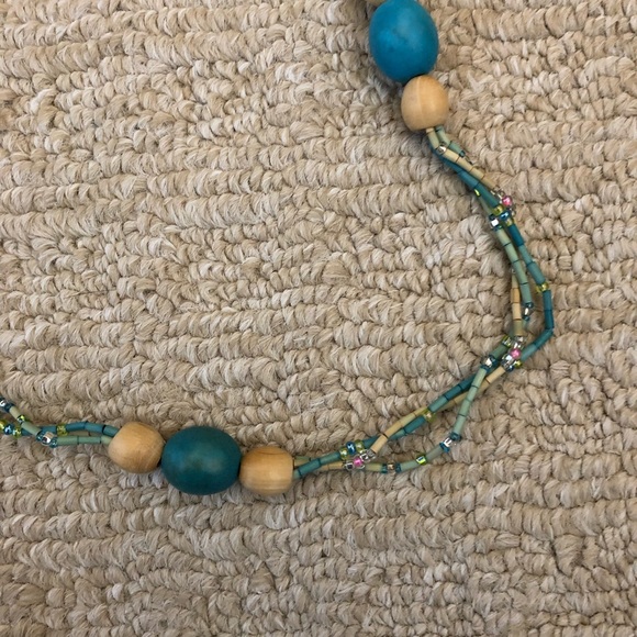 Boho beige & turquoise wood bead pullover necklace - Picture 3 of 7